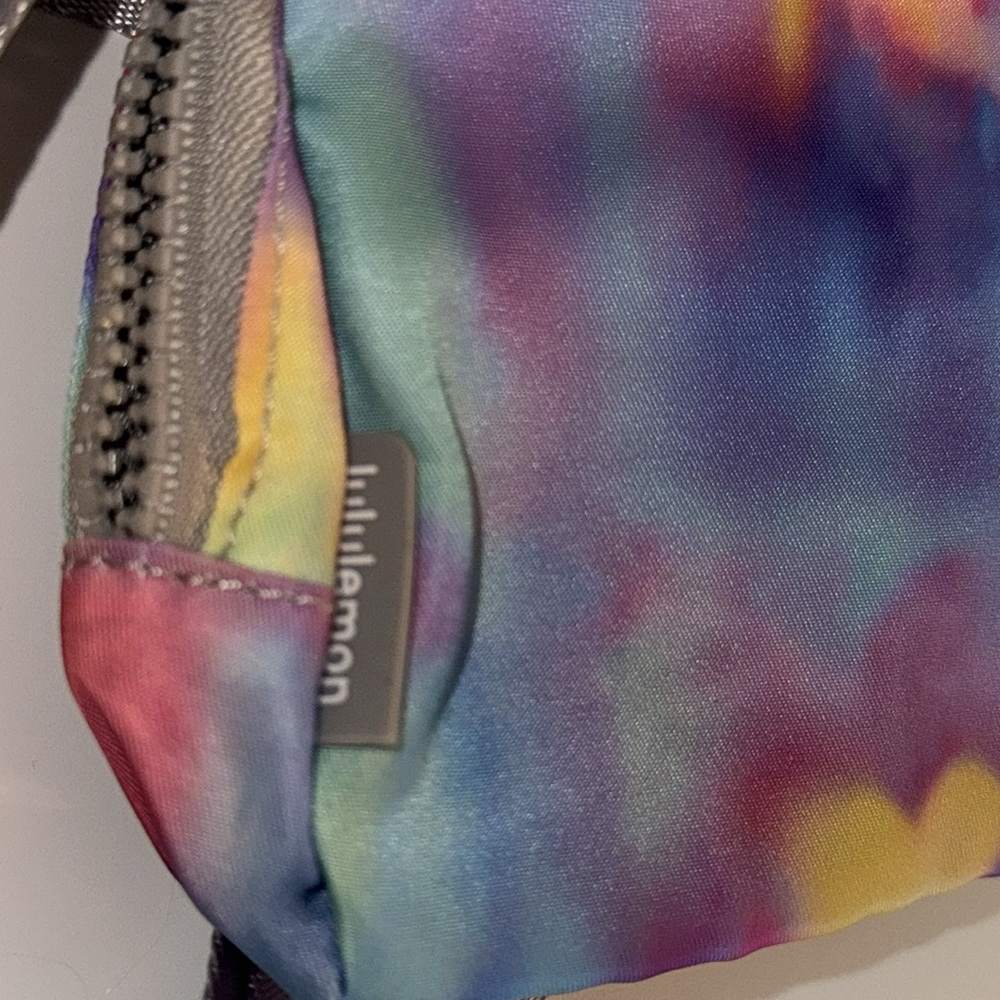 Tie Dye Lululemon belt bag - Picture 4 of 5